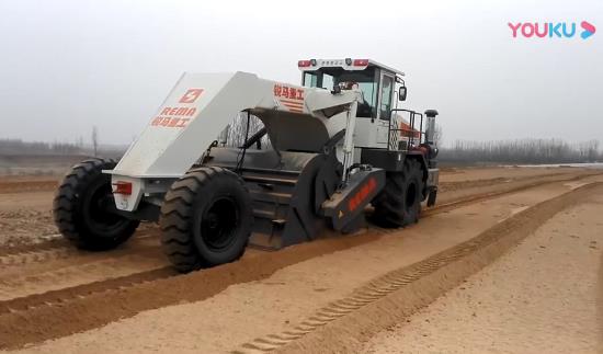 RZ530，定州灰土拌和